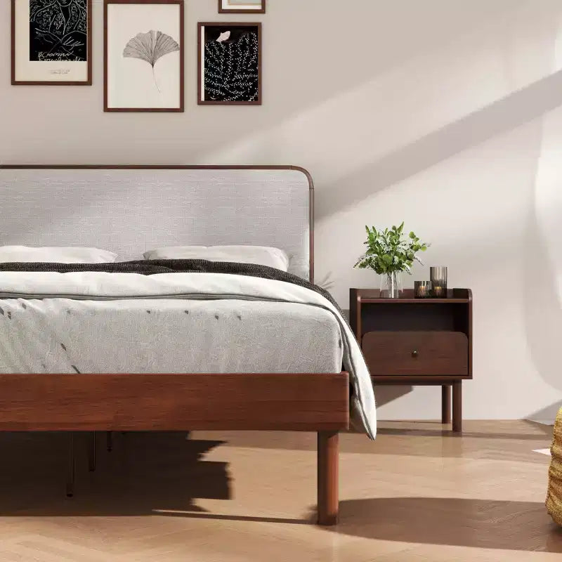 Ensemble de 2 meubles de chambre Roundhill Furniture Wyller, lit plateforme avec table de chevet, noyer naturel, grand lit