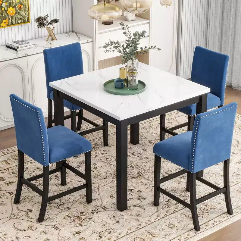 Ensemble de salle à manger 5 pièces, ensemble de table à manger à hauteur de comptoir, ensemble de salle à manger à hauteur de bar avec 4 chaises rembourrées en velours et table à manger à plateau en faux marbre - ModernLuxe
