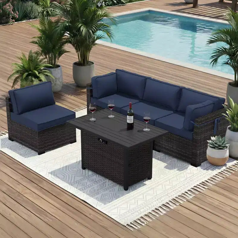 Ensemble de terrasse UPTIOT 5 pièces : 2 canapés d'angle, 2 fauteuils d'appoint et 1 table brasero marron pour un confort et un divertissement extérieurs ultimes