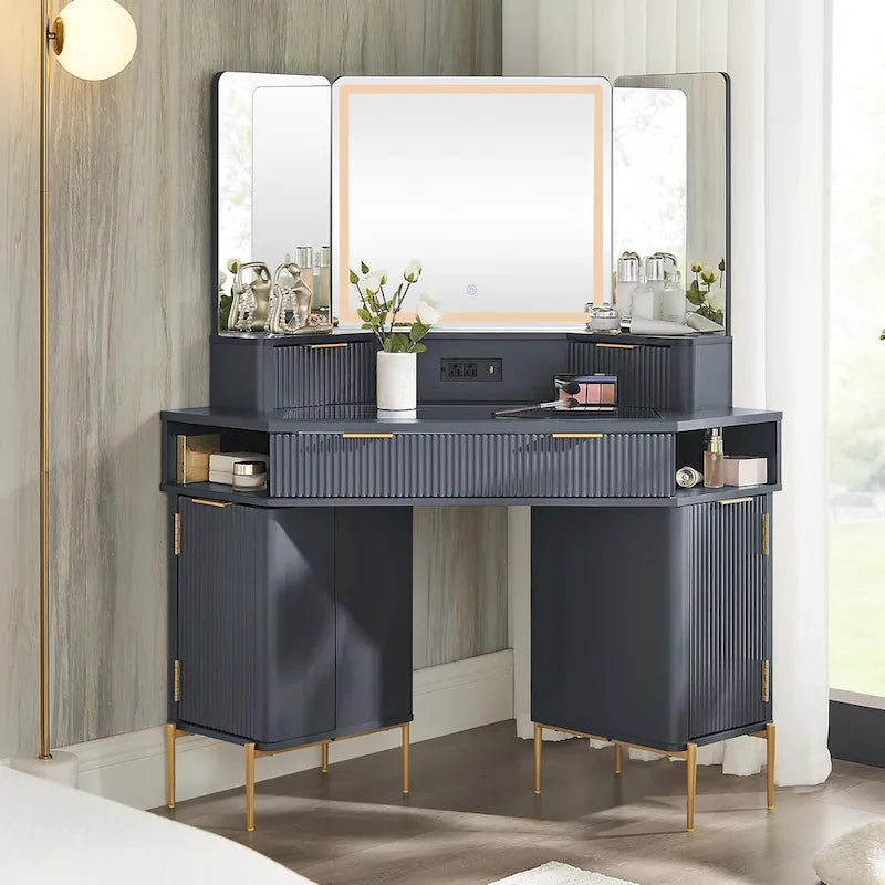 Coiffeuse moderne cannelée avec miroir triptyque et éclairage, Coiffeuse