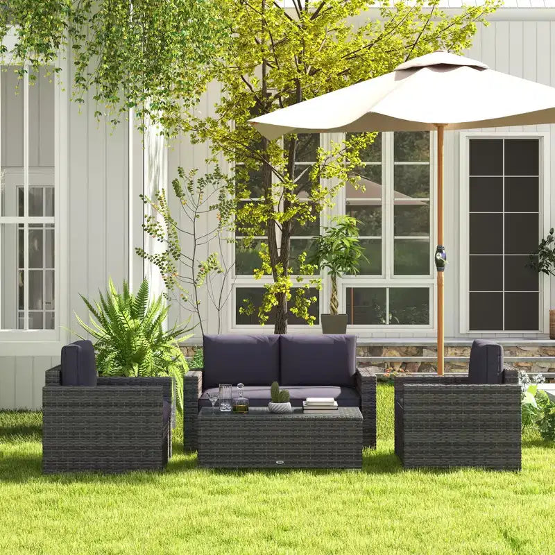 Ensemble de mobilier de jardin en rotin 4 pièces Outsunny, salon de conversation extérieur rembourré avec 2 chaises, causeuse et table basse en verre