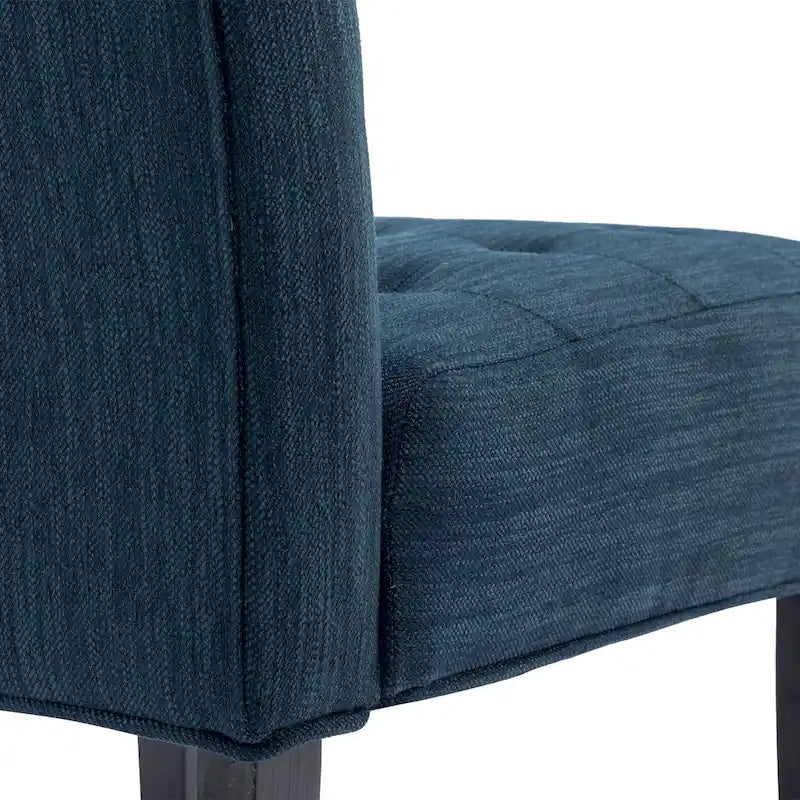 Fauteuil d'appoint capitonné en tissu Lewis par Christopher Knight Home