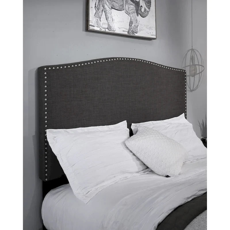 Tête de lit capitonnée Newport avec clous décoratifs