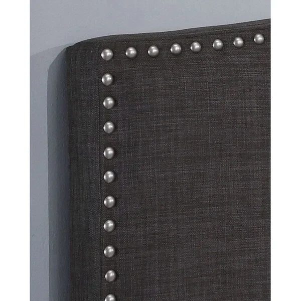Tête de lit capitonnée Newport avec clous décoratifs